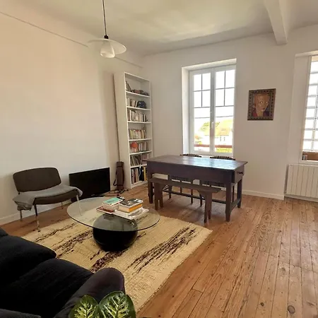 - Cote Des Basques Apartment